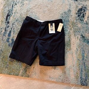 DOCKERS Men's Perfect Short Classic Fit Shorts Security Pocket- Black, Size 36